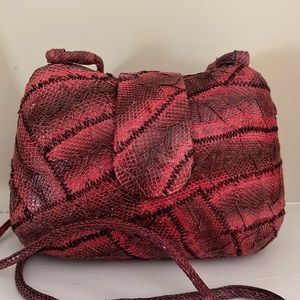 PAUL ANTHONY Vtg patchwork Snake skin small crossbody Handbag pink/black. 8 x 8